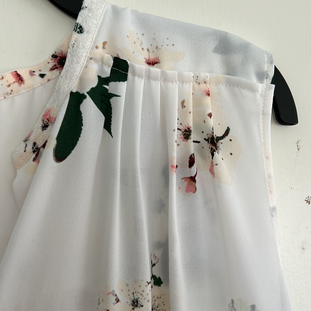 Lucky Brand Top white and pink sleeveless shear top size XL - Picture 3 of 6